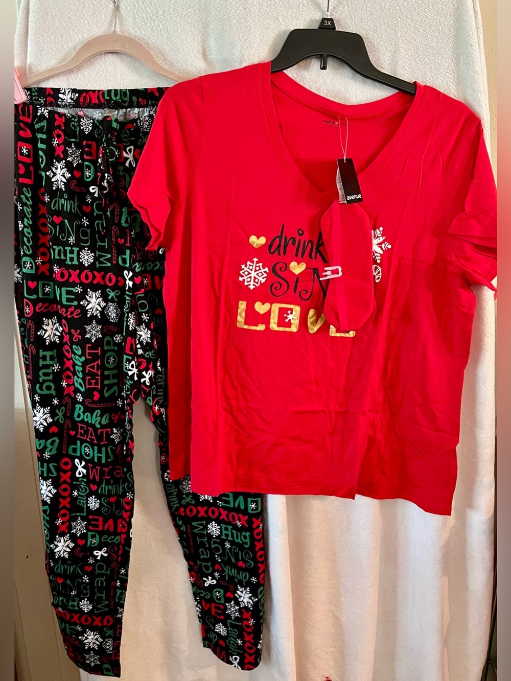 Avenue Red Holiday Top with Gold and White Accents